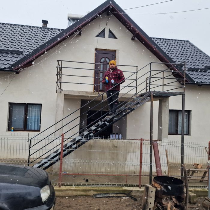 Scari metalice galvanizate