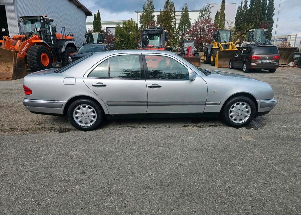 MERCEDES-BENZ E-Class 1997 — imagine 3