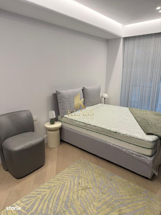 Studio dublu modern, Pipera