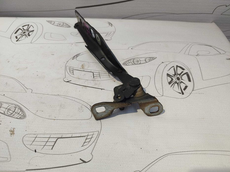 Balama Capotă Dreapta Citroën C4 Picasso II (2013–2018) / Cod OEM 9676115080 (5D2)