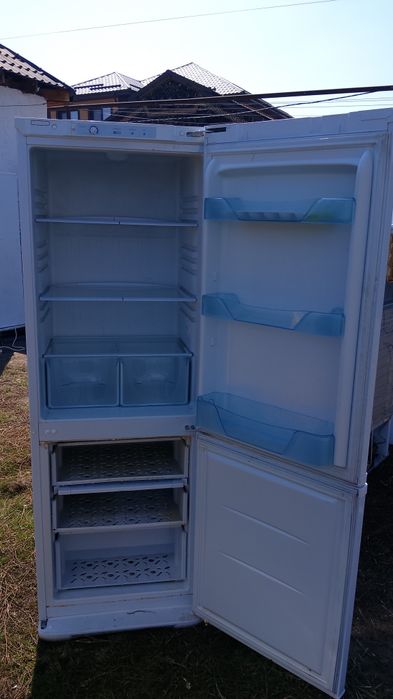 Холодильник Бирюса  с достовкой