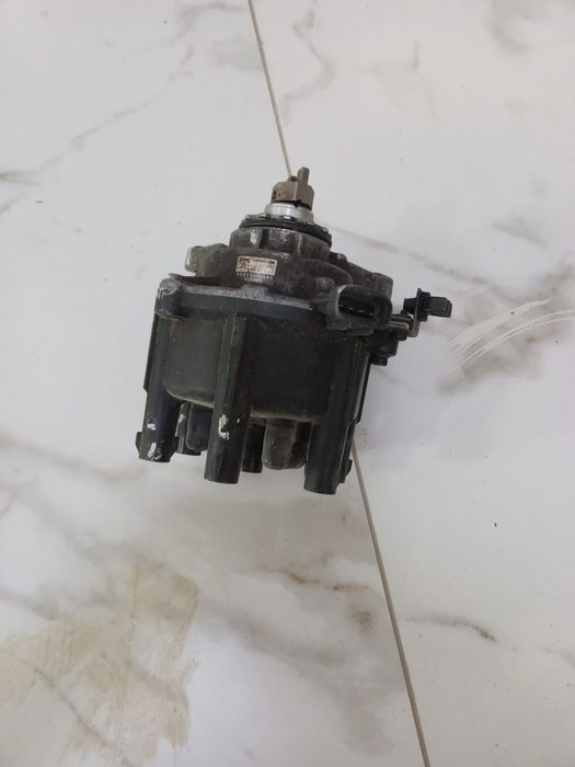 Трамблер бу для тайота 10  3 куб