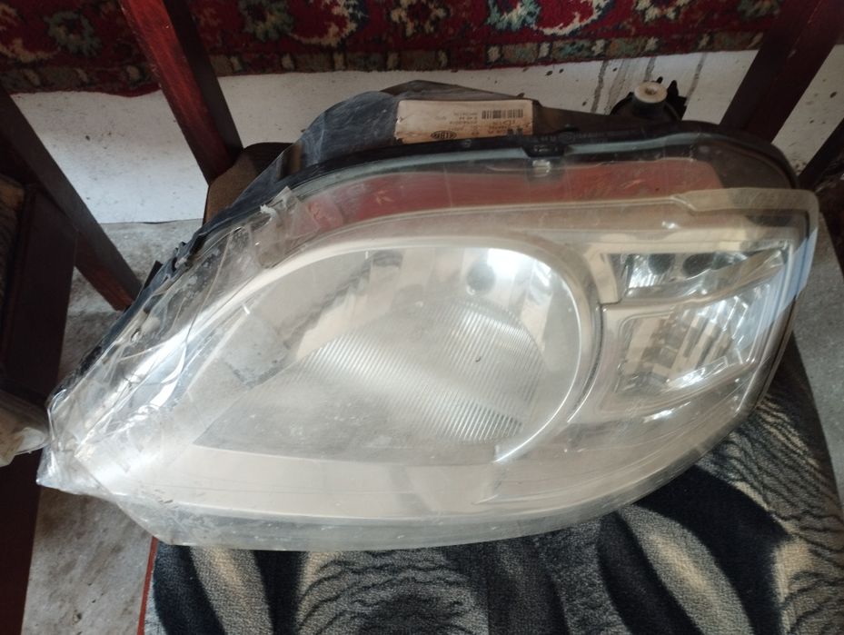 Две фары на ларгус