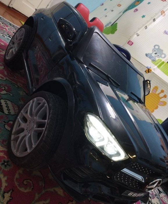 Продам детскую машину