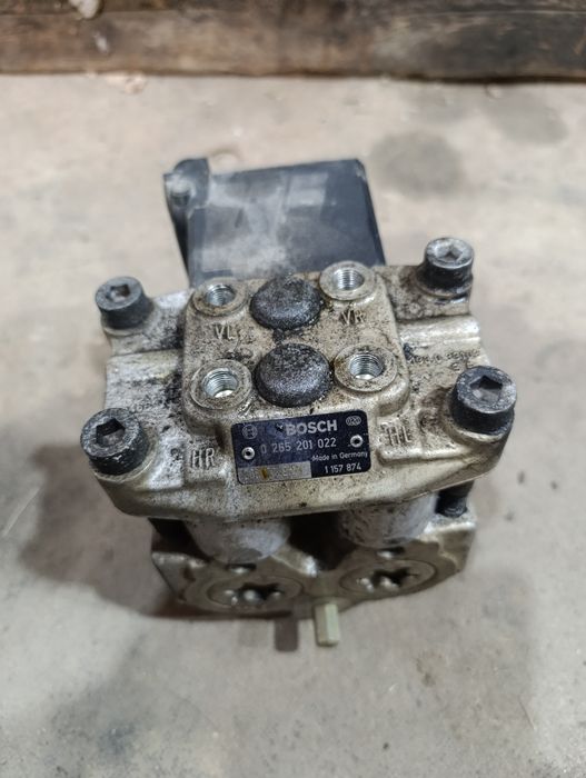 Блок АБС на БМВ е34