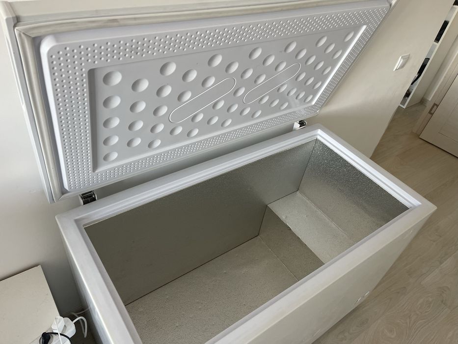 Морозилку Бирюса