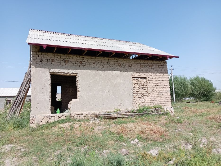 Uchaska yer sotiladi