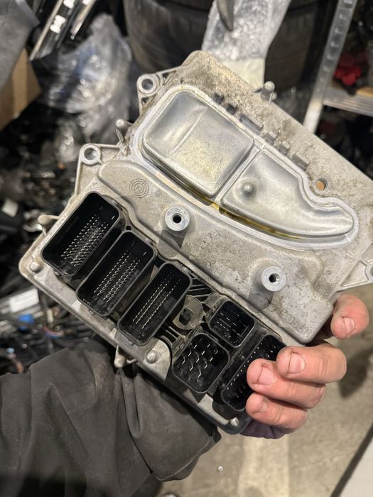 Компютър bmw m2 f87 m3 f80 m4 f82 бмв м2 ф87 м3 ф80 м4 ф82 компютър