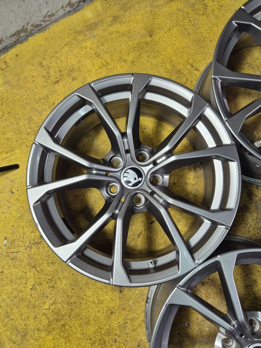 4 Jante Aliaj 5x112 17'' OE Skoda Octavia Superb Yeti Karoq Kodiaq / VW Golf Passat Touran Sharan Tiguan T-ROC Caddy
