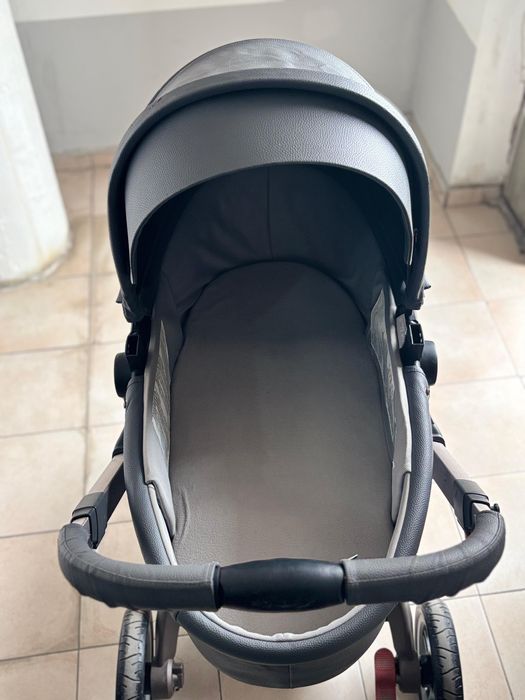 Продам коляску hot mom 2/1