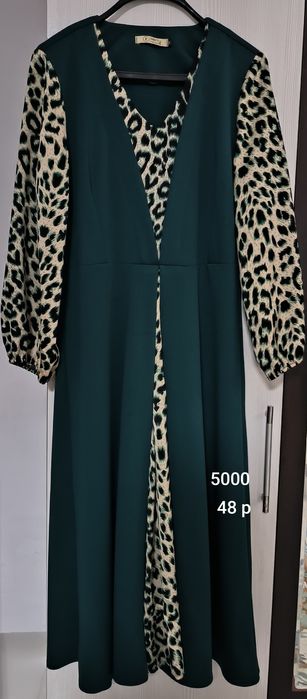 Көйлектер, кофталар сатылады