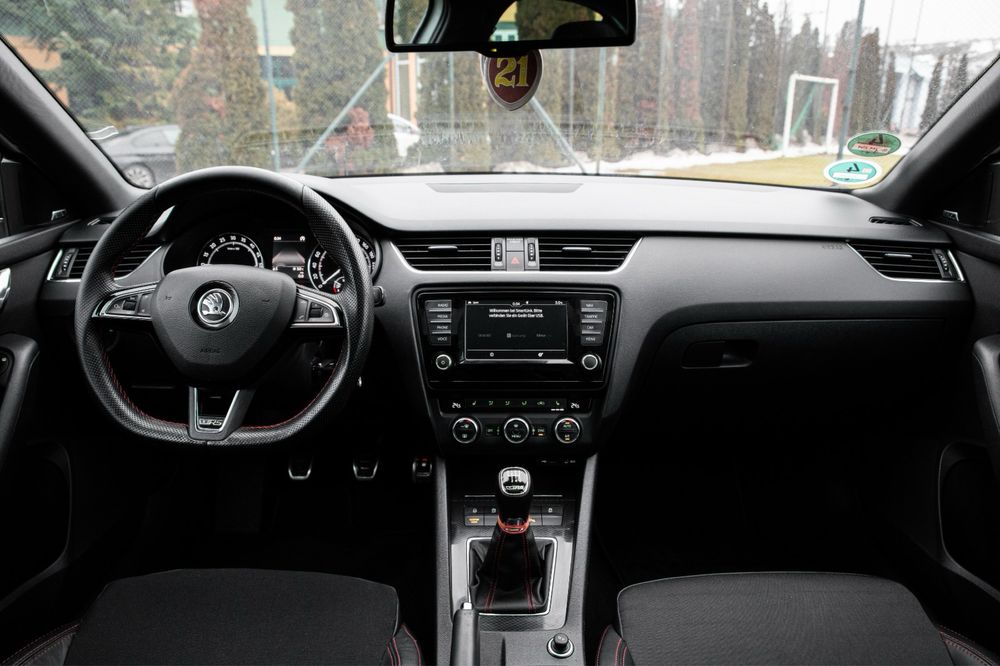 Skoda octavia VRS  2017 /2.0 diesel /184 CP /distronic /trapa Panorami