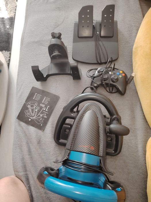 Volan de gaming Genesis Seaborg 350  + un controller pt conectare