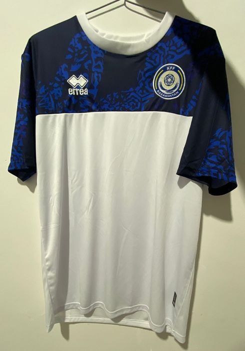 Продам Футболку.