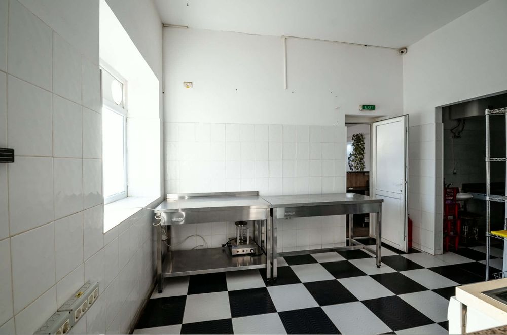 De vanzare sala evenimente restaurant