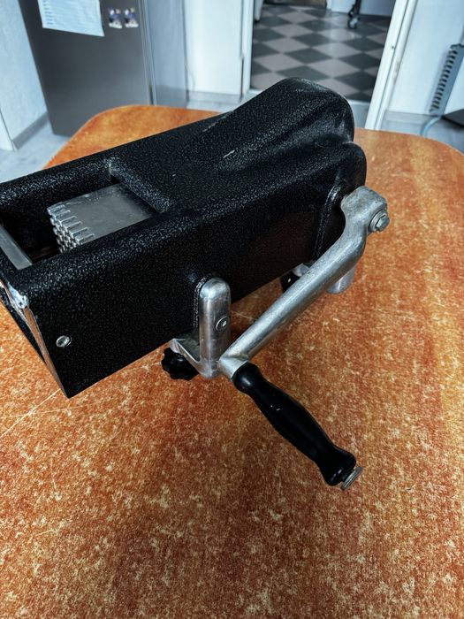 Vand aparat manual de facut cartofi prajiti, fast food, redtaurant, catering