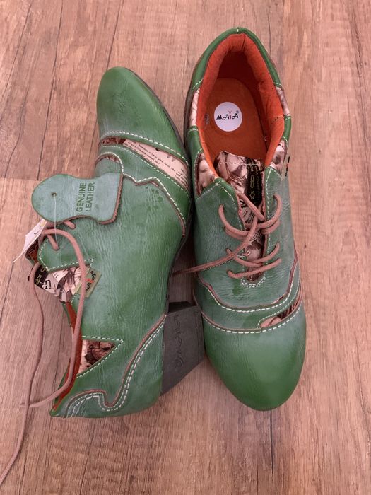 Дамски обувки