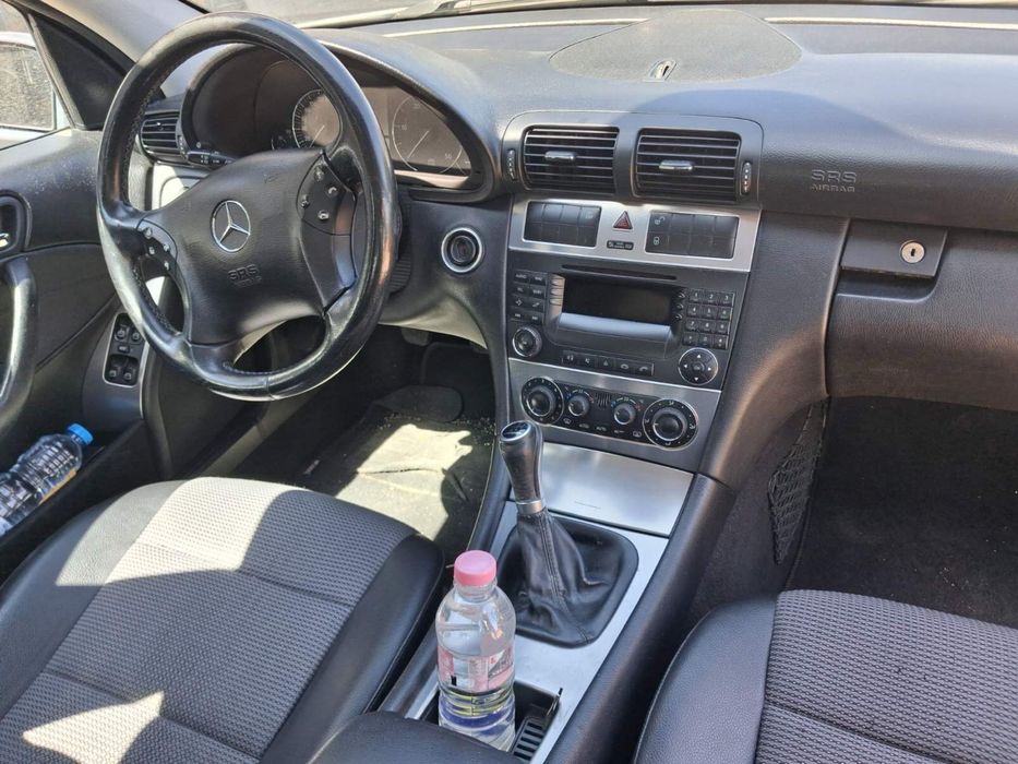 Mercedes c220.