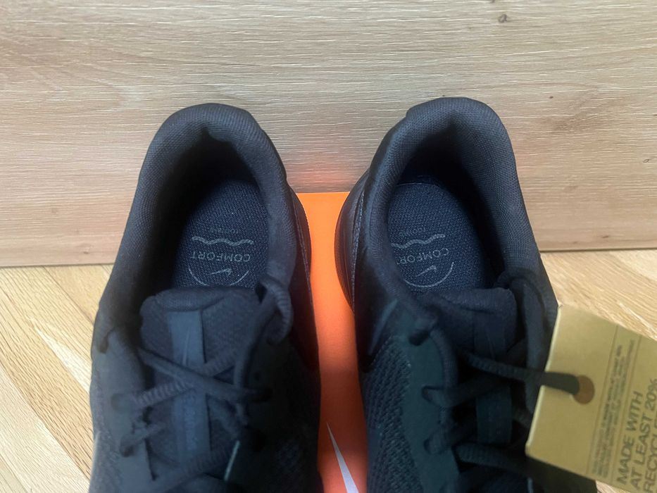 nike REVOLUTION 7 мъжки маратонки номер 44,5