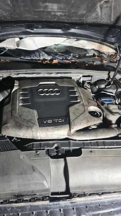 Ауди а4 Б8 на части