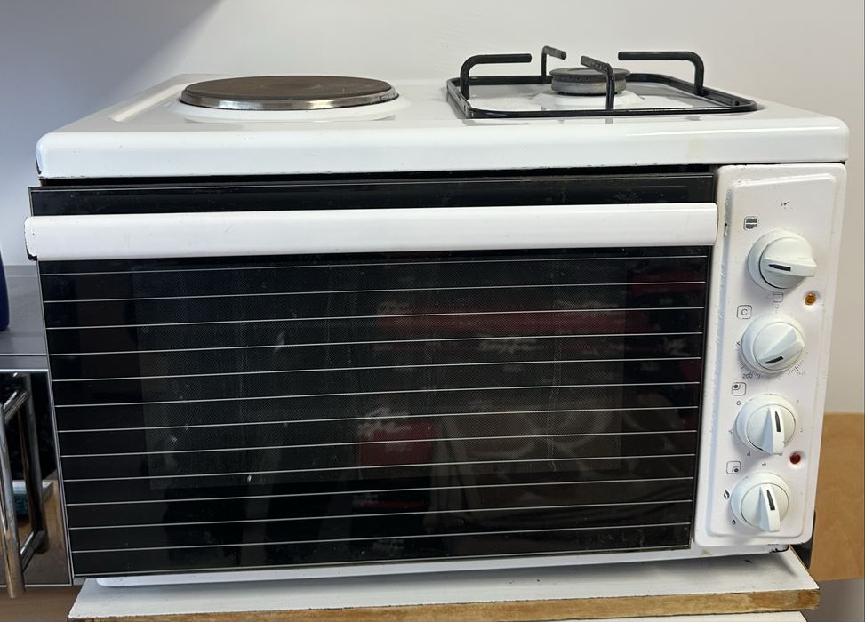 Готварска печка работеща