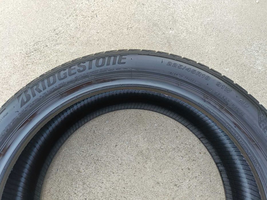 Doua anvelope vara 225 45 18 bridgestone turanza T005 profil de 6 mm
