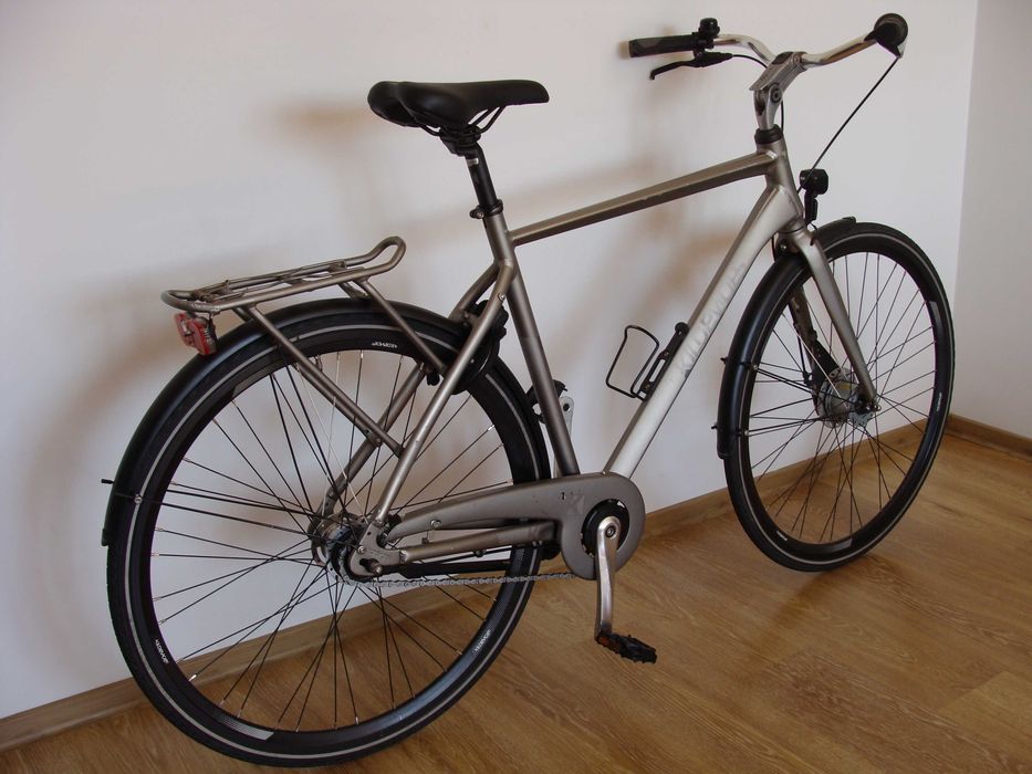 Bicicleta Kildemoes Street, oraș-trekking, cadru aluminiu, roti 28 inch, 7 viteze in butuc, Danemarca