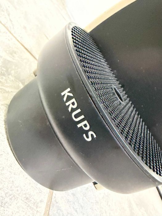 Капсулна кафемашина Nespresso Essenza