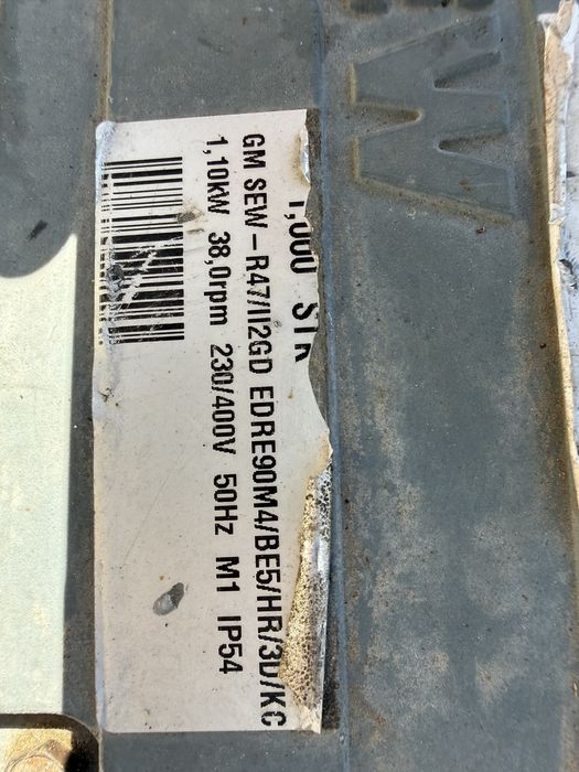 Motor cu reductor  1,1 kw 38 rpm