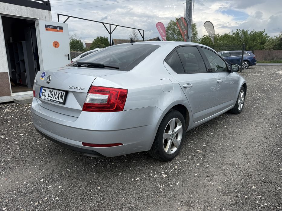 SKODA Octavia 2017 — imagine 16