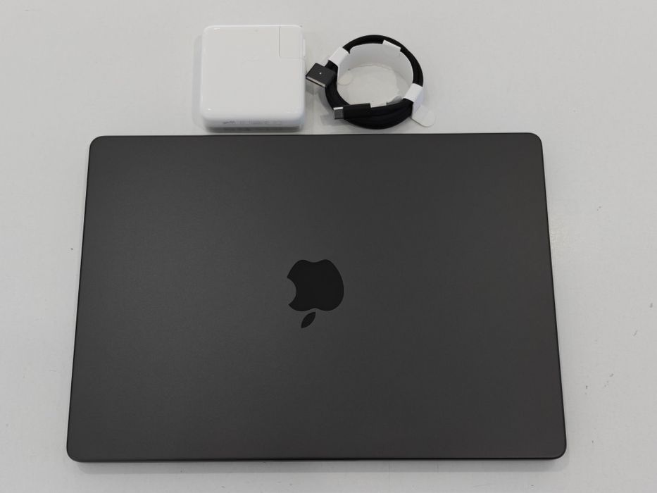 MacBook Pro 14 M5 24/1TB 4 цикла