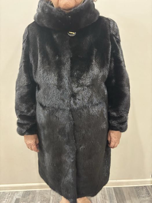 Продам норковую шубу