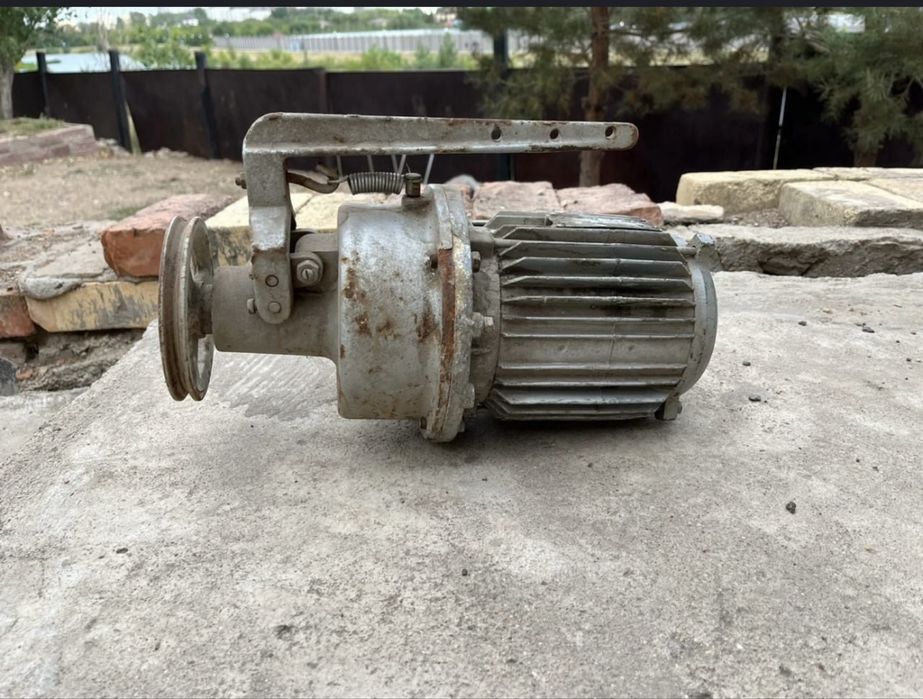 Электродвигатель