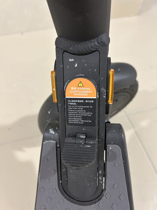 Продам электросамокат Ninebot