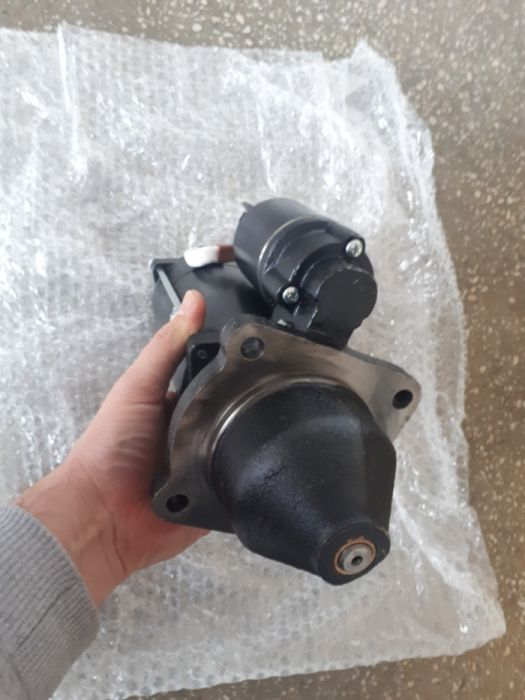 Electromotor cu reductor puternic pentru motor DEUTZ pe 12 volti