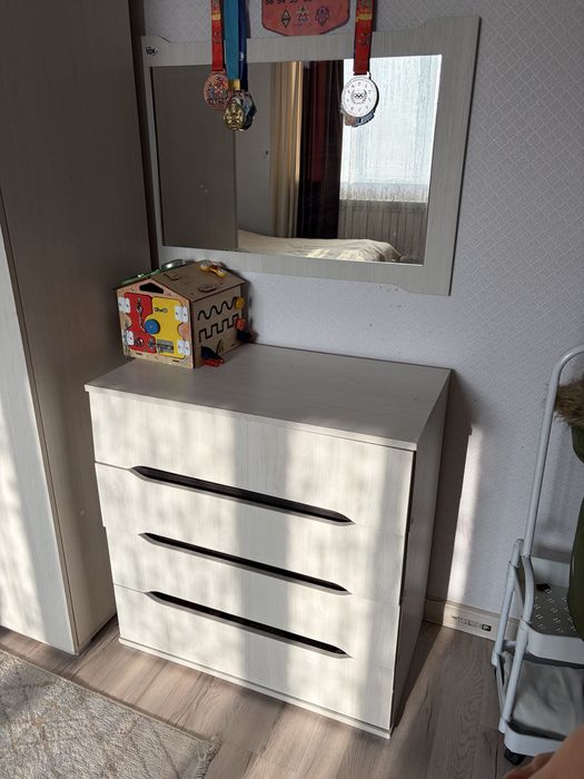 Спальный гарнитур