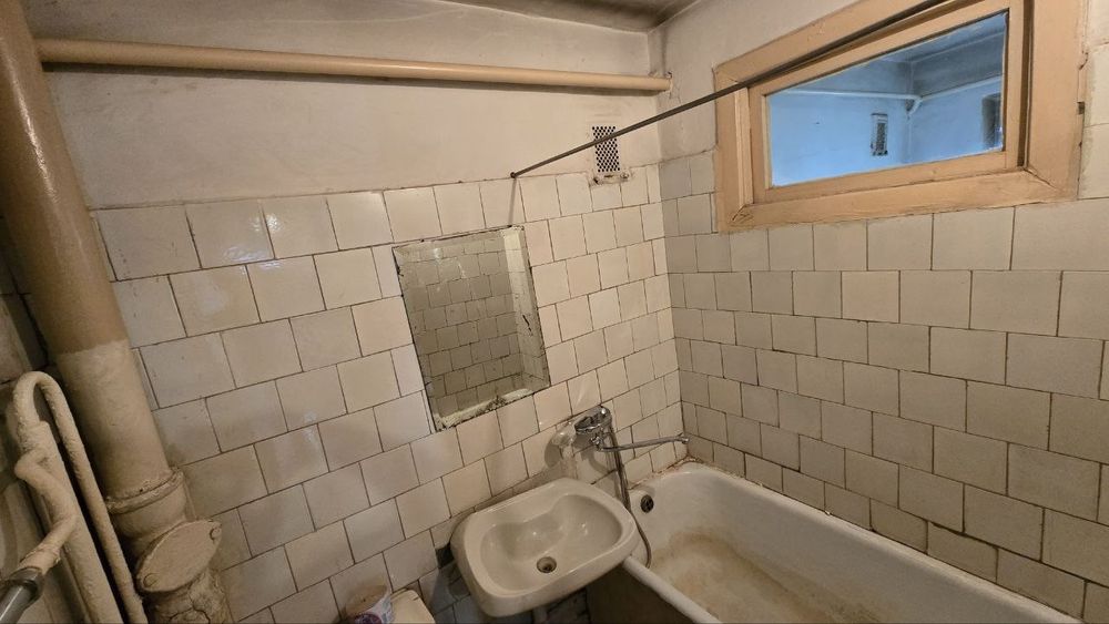 ЧИЛАНЗАР 24 Кв 2 ХОНА 2 Та Балкон 2*6 Ва 1.5*3 Хоналар Алохида Гишт уй