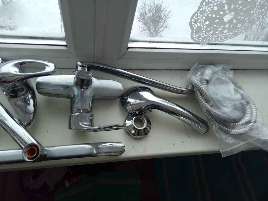 Продам смесители  б у