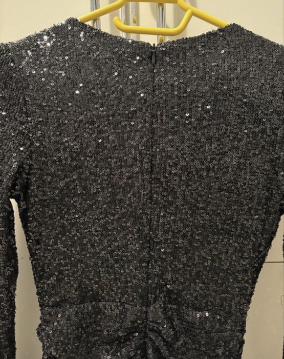 Rochie neagra cu paiete