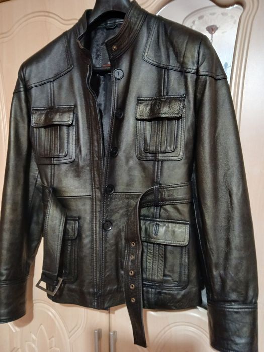 Geacă din piele naturală, aproape nouă