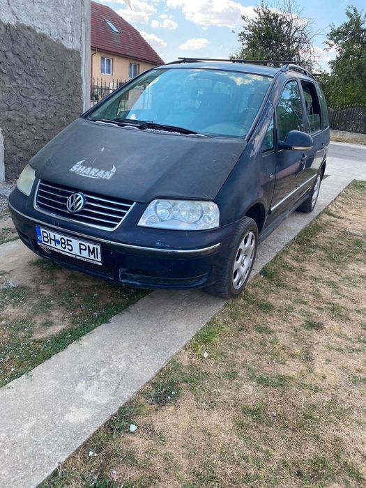 Vând mașina vw sharan