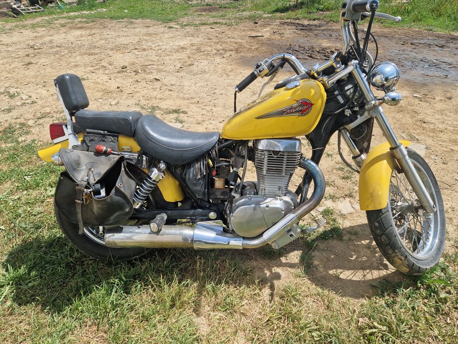 Vand motocicleta suzuki