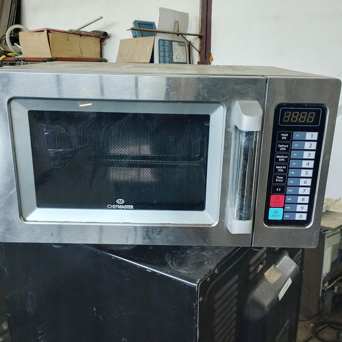 Професионална микровълнова Chefmaster – 1000W, неръждаема стомана