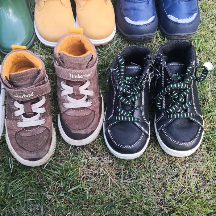 Детски обувки 15 броя с номера 25 и 26