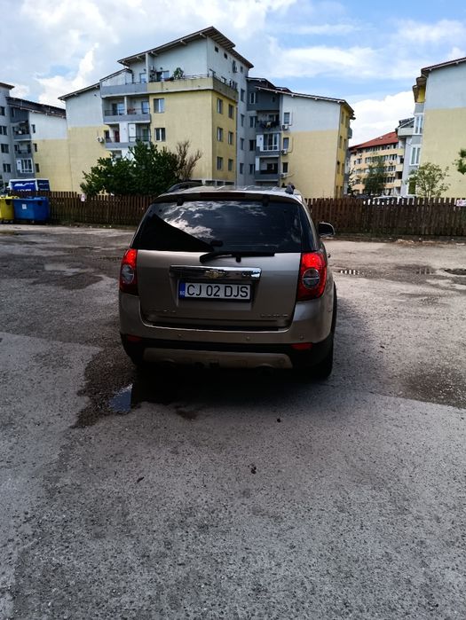 Vând Chevrolet capriva
