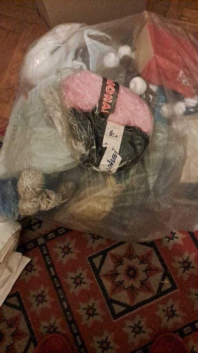 Sculuri lana mohair diverse 200g