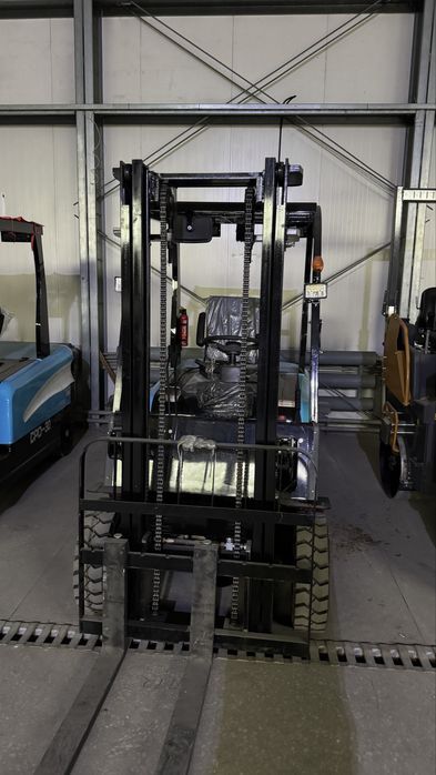 Погрузчик и катон