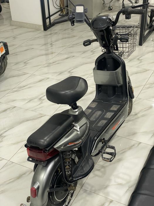 Электроскутер BONVI