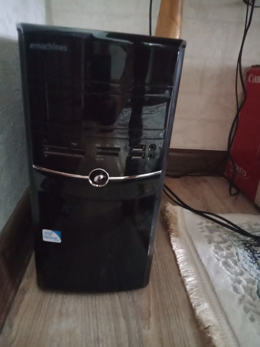 Кампиютер сатылад срочна акшасын келысемыз жагдай жаксы пачти новы