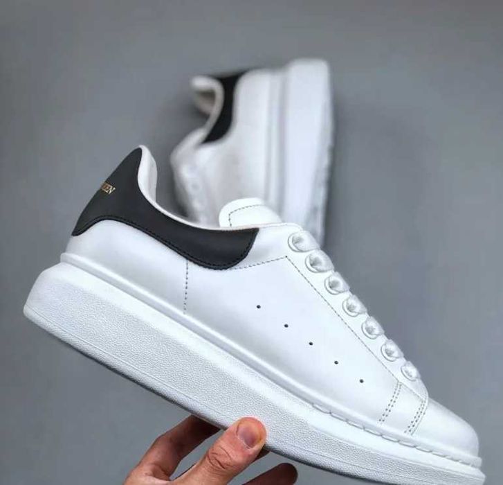 Alexander McQueen Verificare
